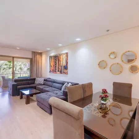 Green Side Golf 3 B.R Apartment